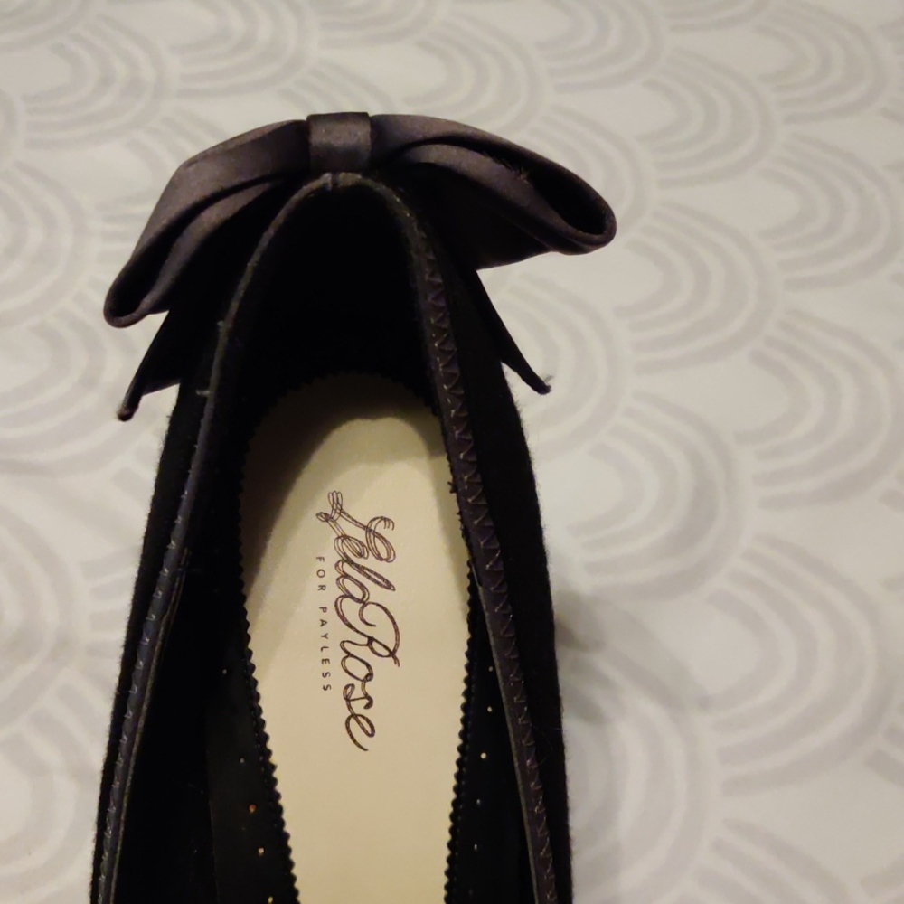 Black Heels - Picture 5 of 6